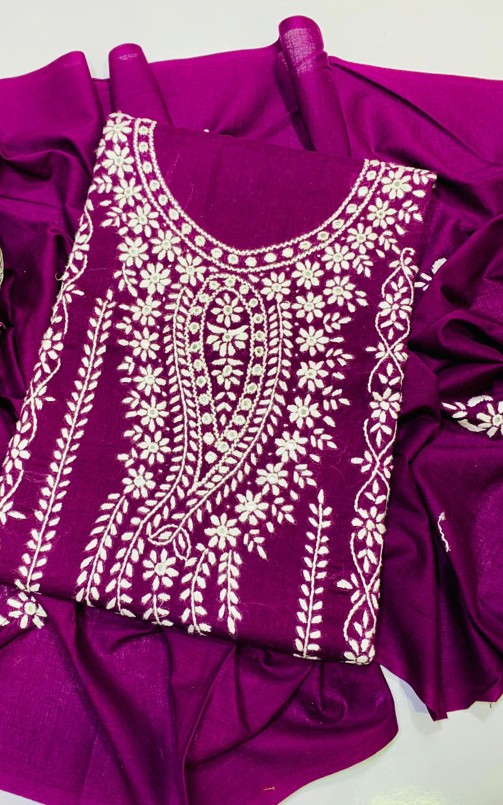Cotton and Lawn with pakka Taanka and Mirror Work Cotton and Lawn with pakka Taanka and Mirror Work